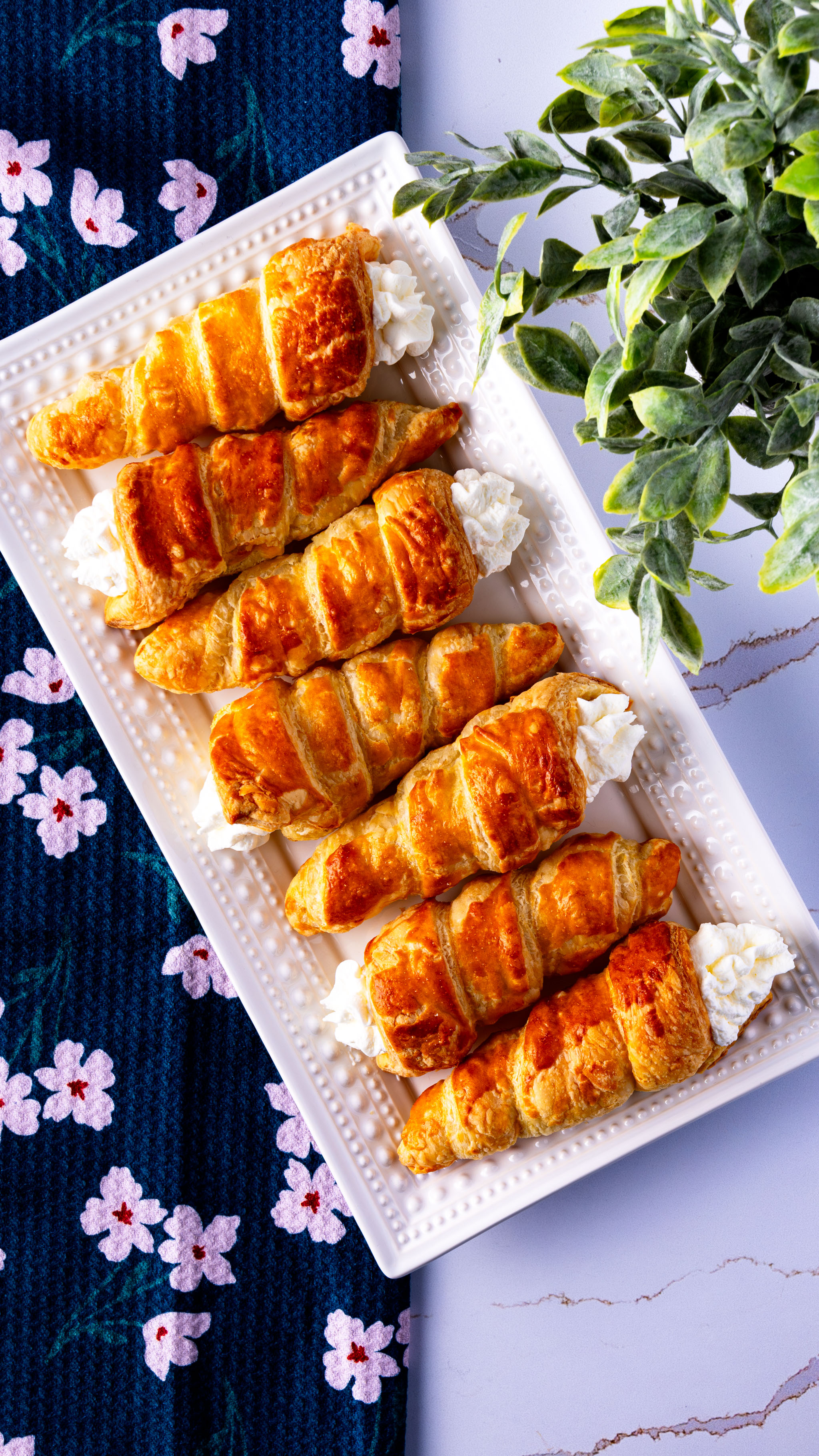 Puff Pastry Cream Horns