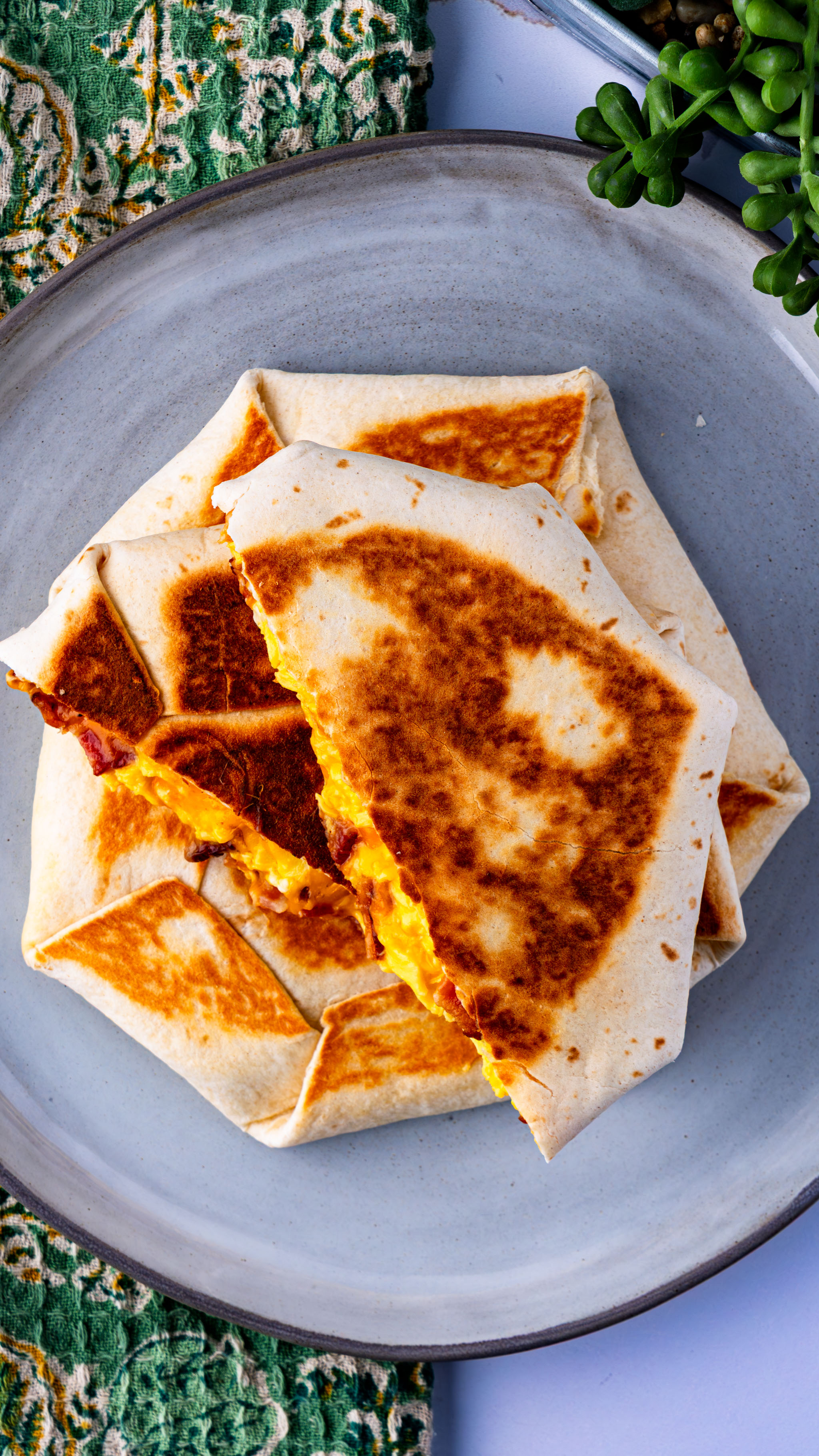 Breakfast Crunchwraps